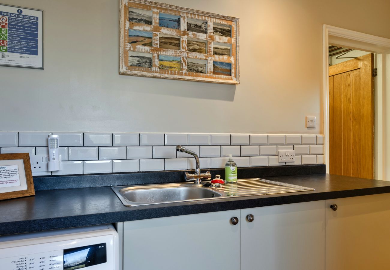 Bungalow in Widemouth Bay - Gwelmor