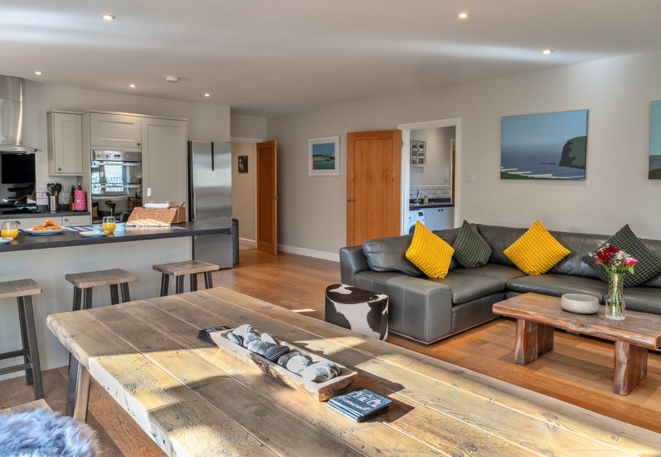 Bungalow in Widemouth Bay - Gwelmor