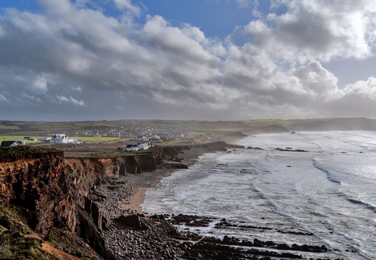 Bungalow in Widemouth Bay - Gwelmor