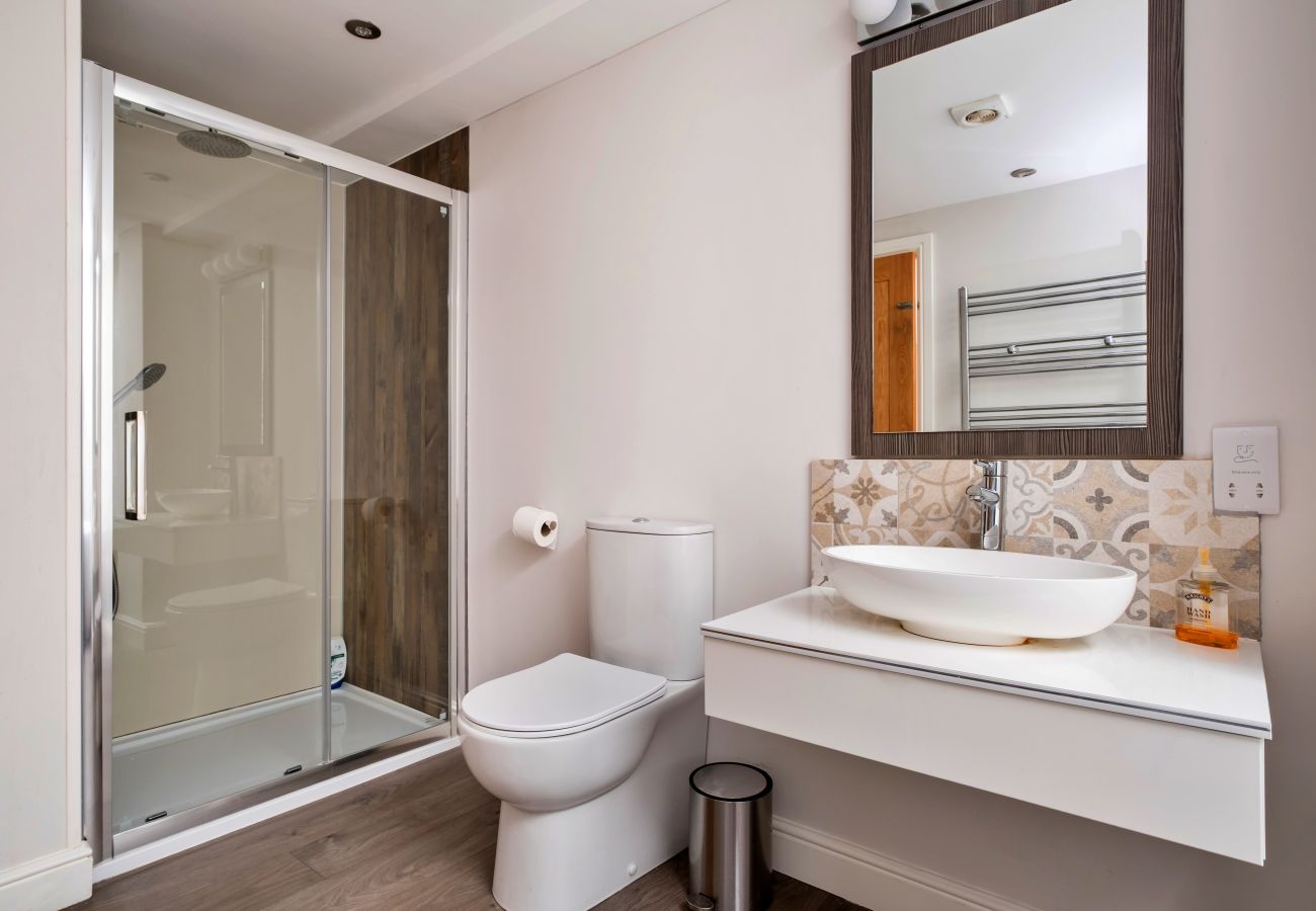 Bungalow in Harley - Yonder Castle Hill