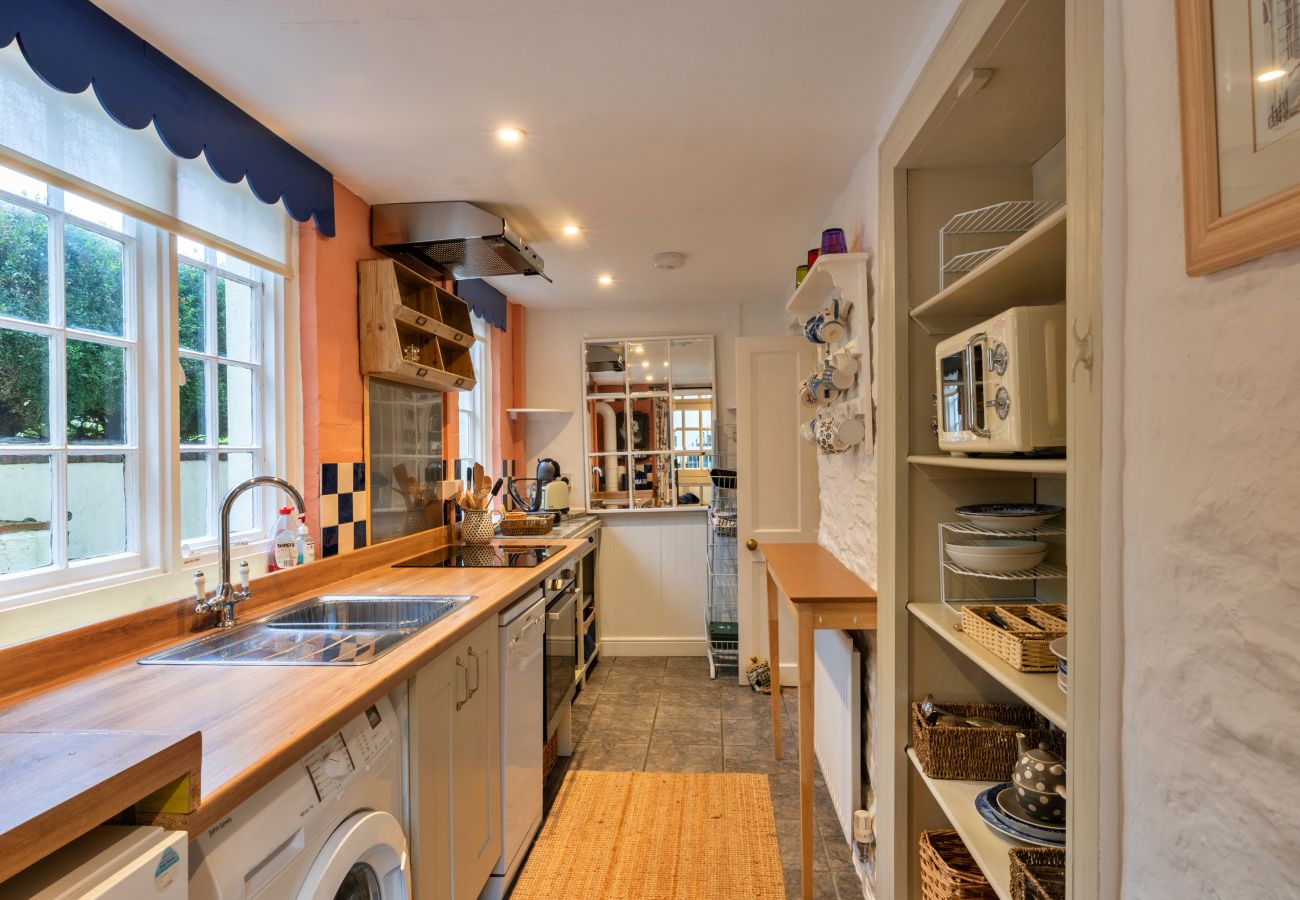 Cottage in Brayford - Church House Annexe