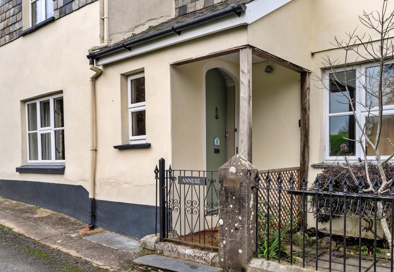 Cottage in Brayford - Church House Annexe