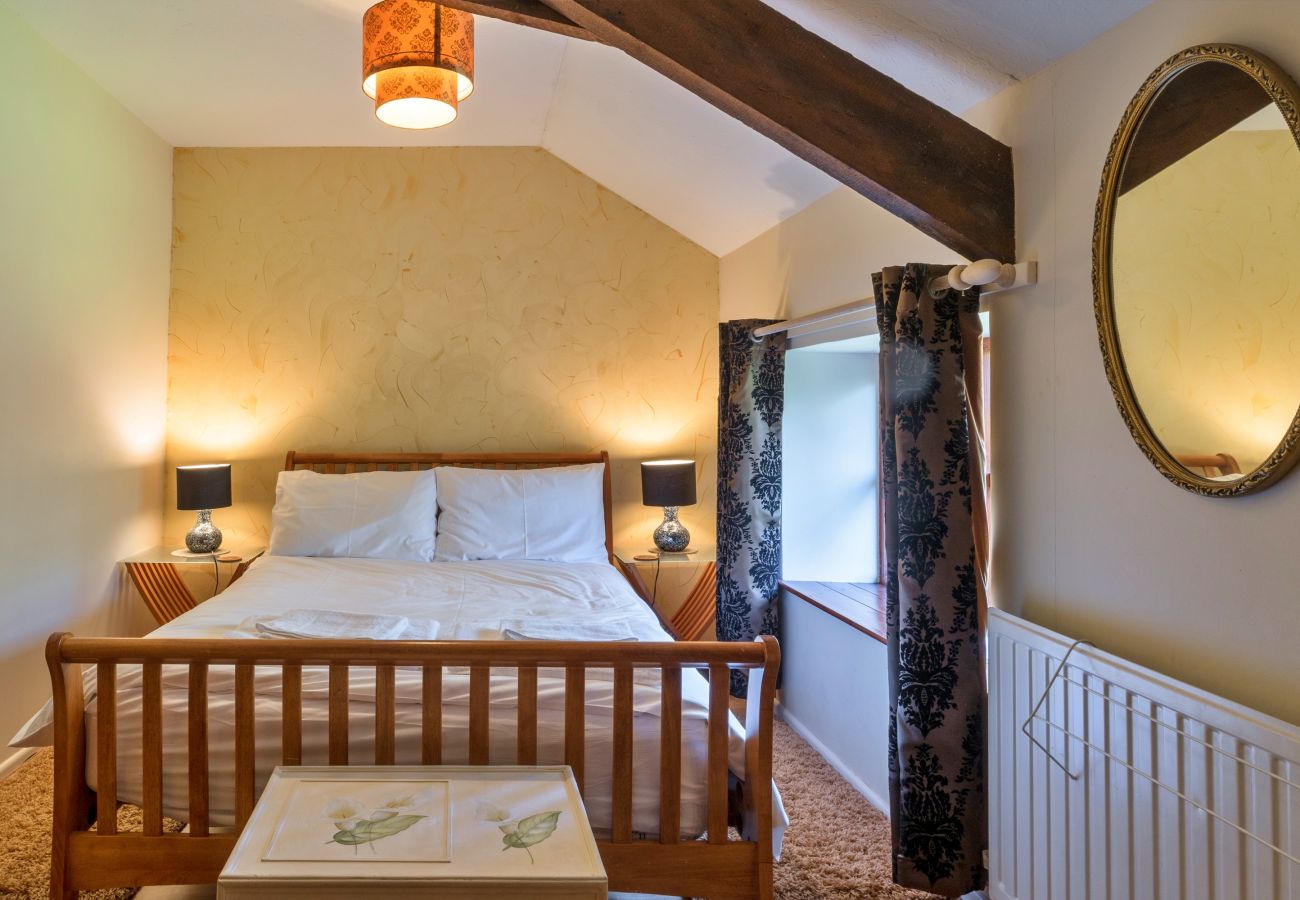 Cottage in Aylesbeare - Mill Cottage, Great Houndbeare Farm