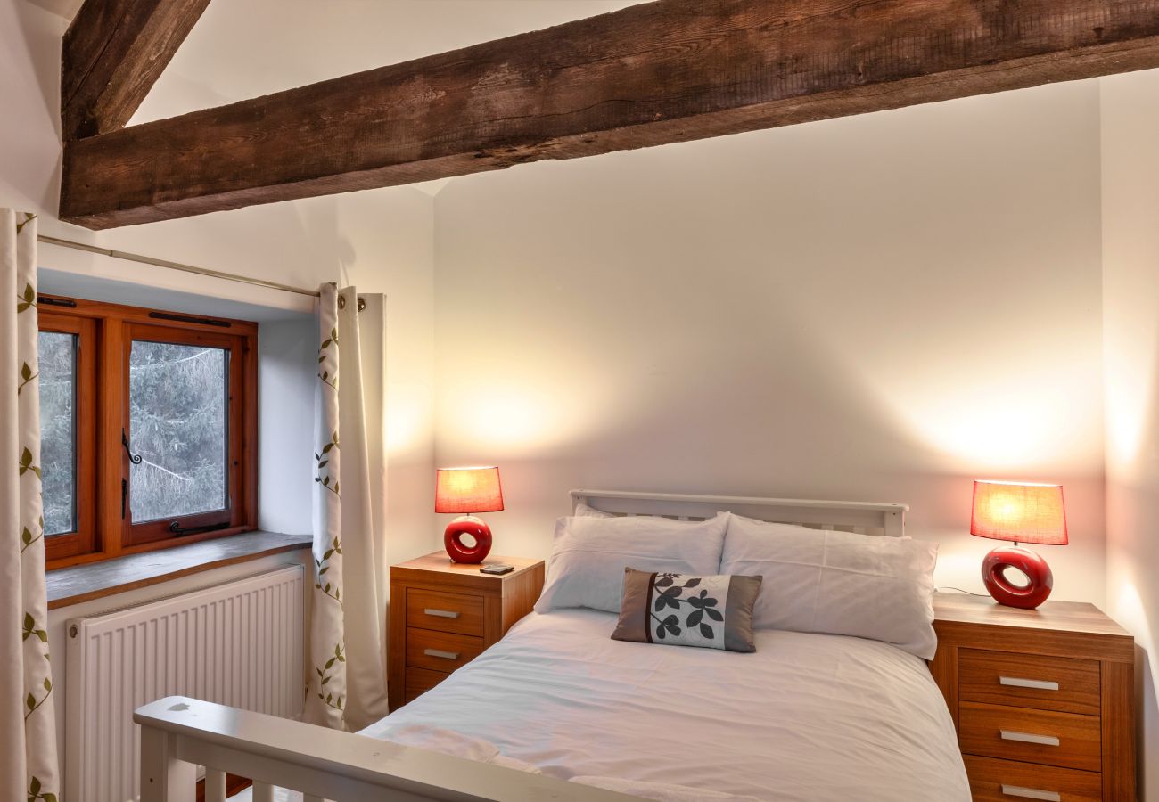 Cottage in Aylesbeare - Ivy Cottage, Great Houndbeare Farm