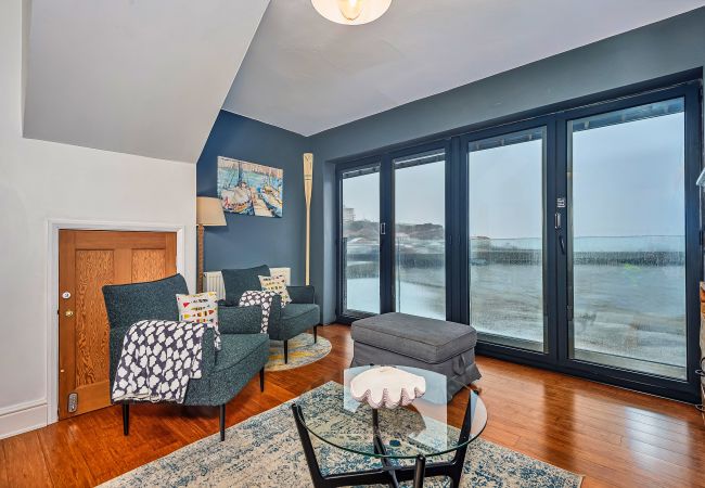 Cottage in Whitby - No.3 Sandside