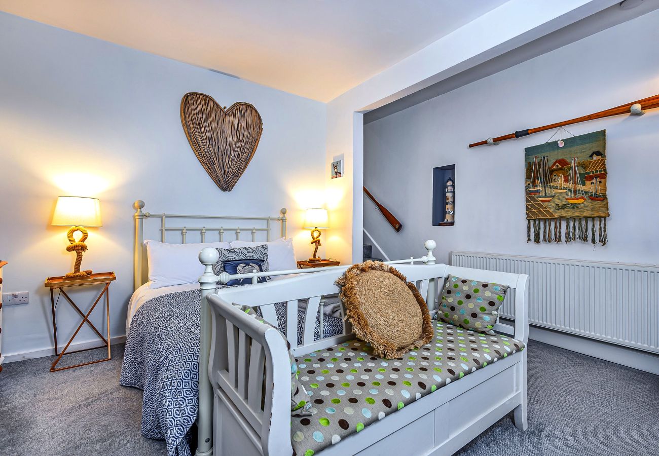 Cottage in Whitby - No.3 Sandside