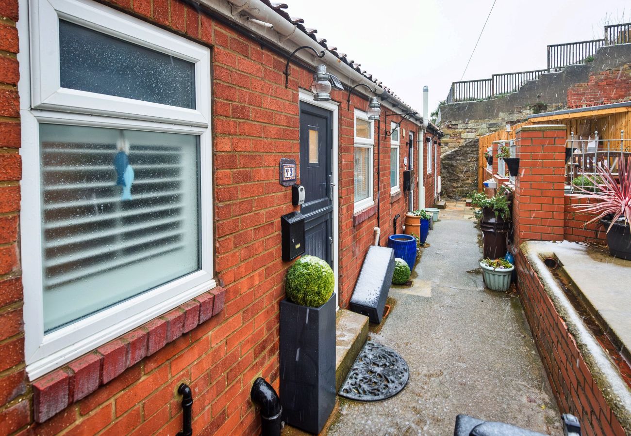 Cottage in Whitby - No.3 Sandside