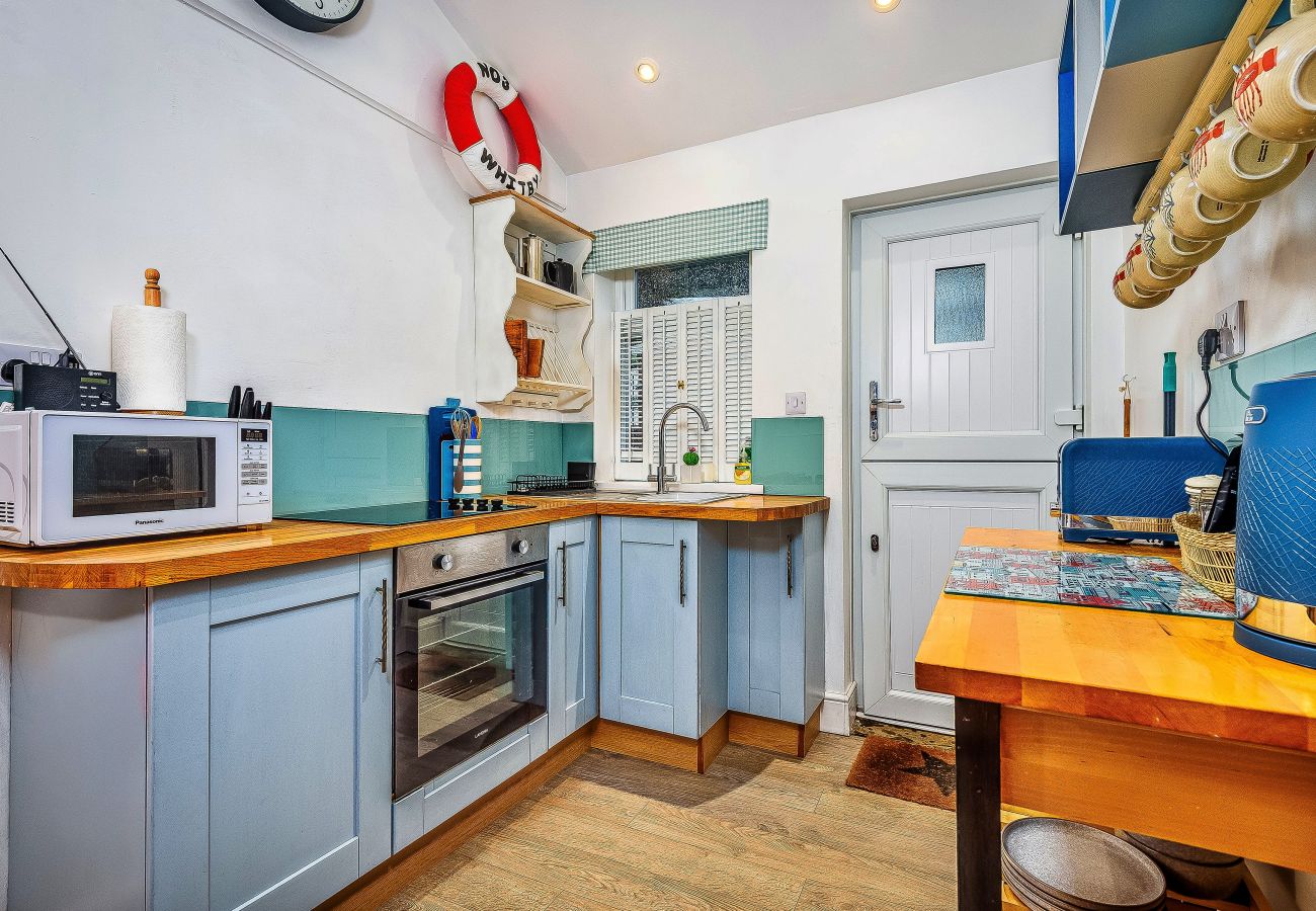 Cottage in Whitby - No.3 Sandside