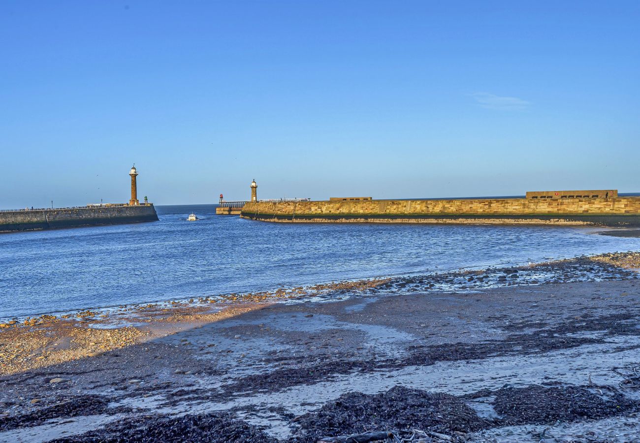 Cottage in Whitby - No.3 Sandside