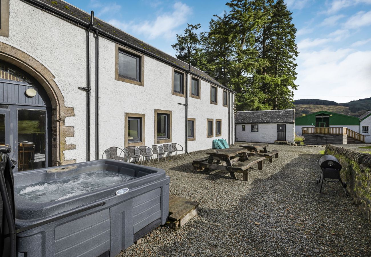 Cottage in Glendaruel - Old Barn at Ormidale House