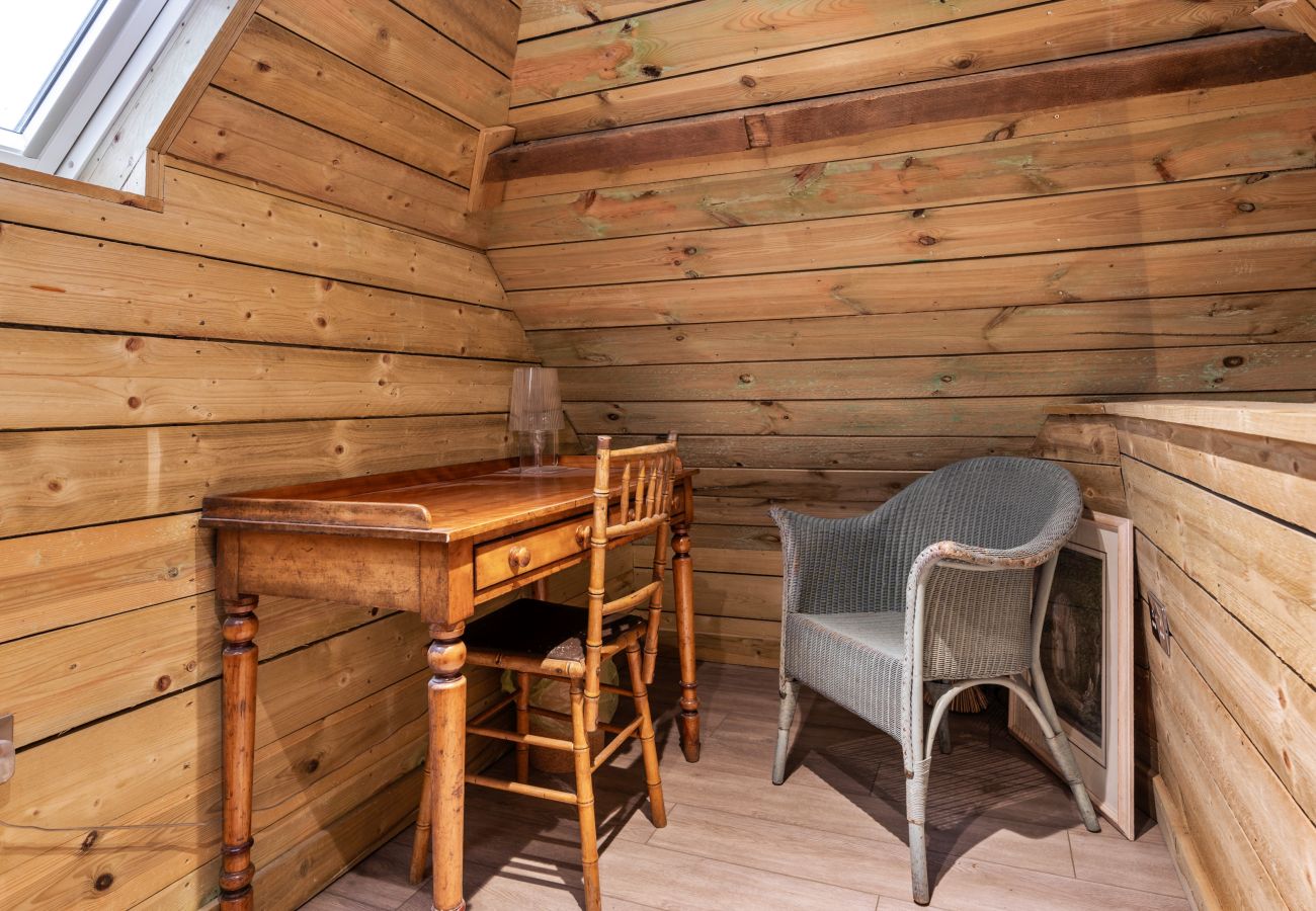 Cottage in Godmanchester - The Potting Shed at Island Hall
