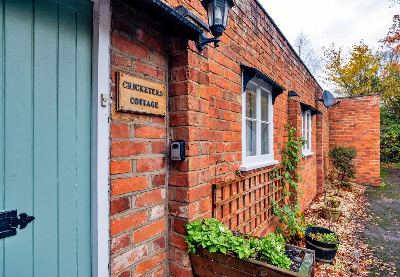 Cottage in Apperley - Cricketers' Cottage