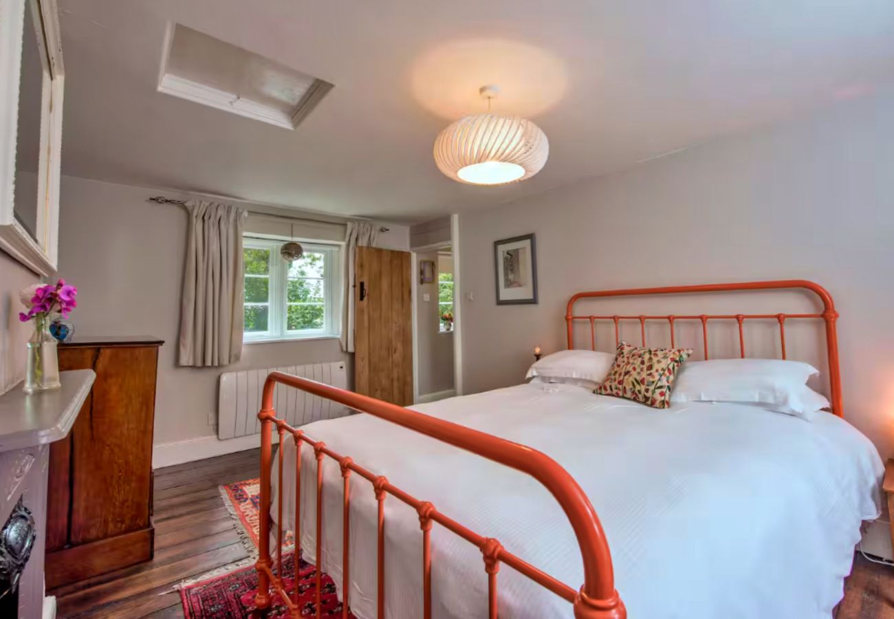 Cottage in Wingfield - Flittermouse Cottage