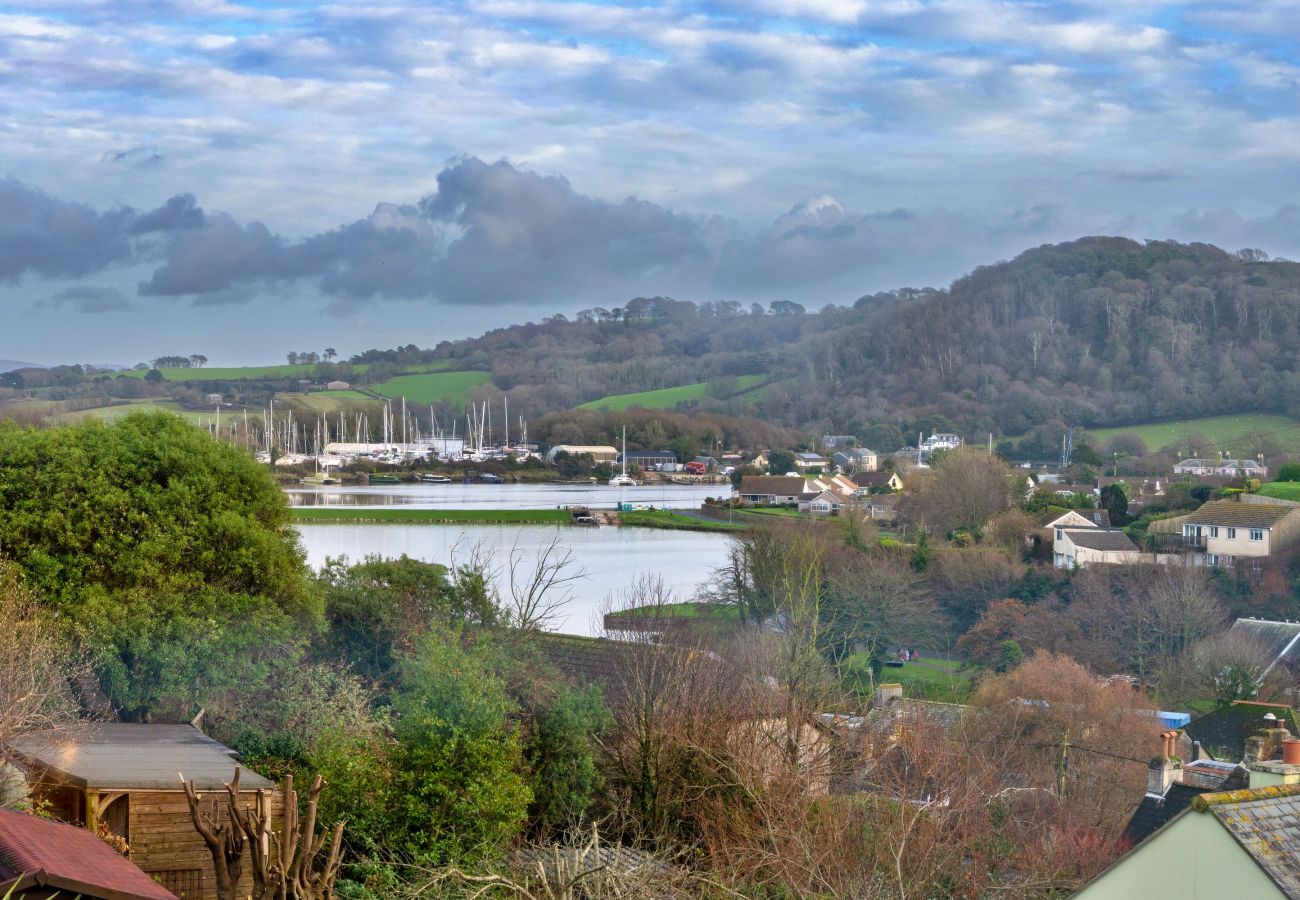 Huis in Millbrook - Lake View