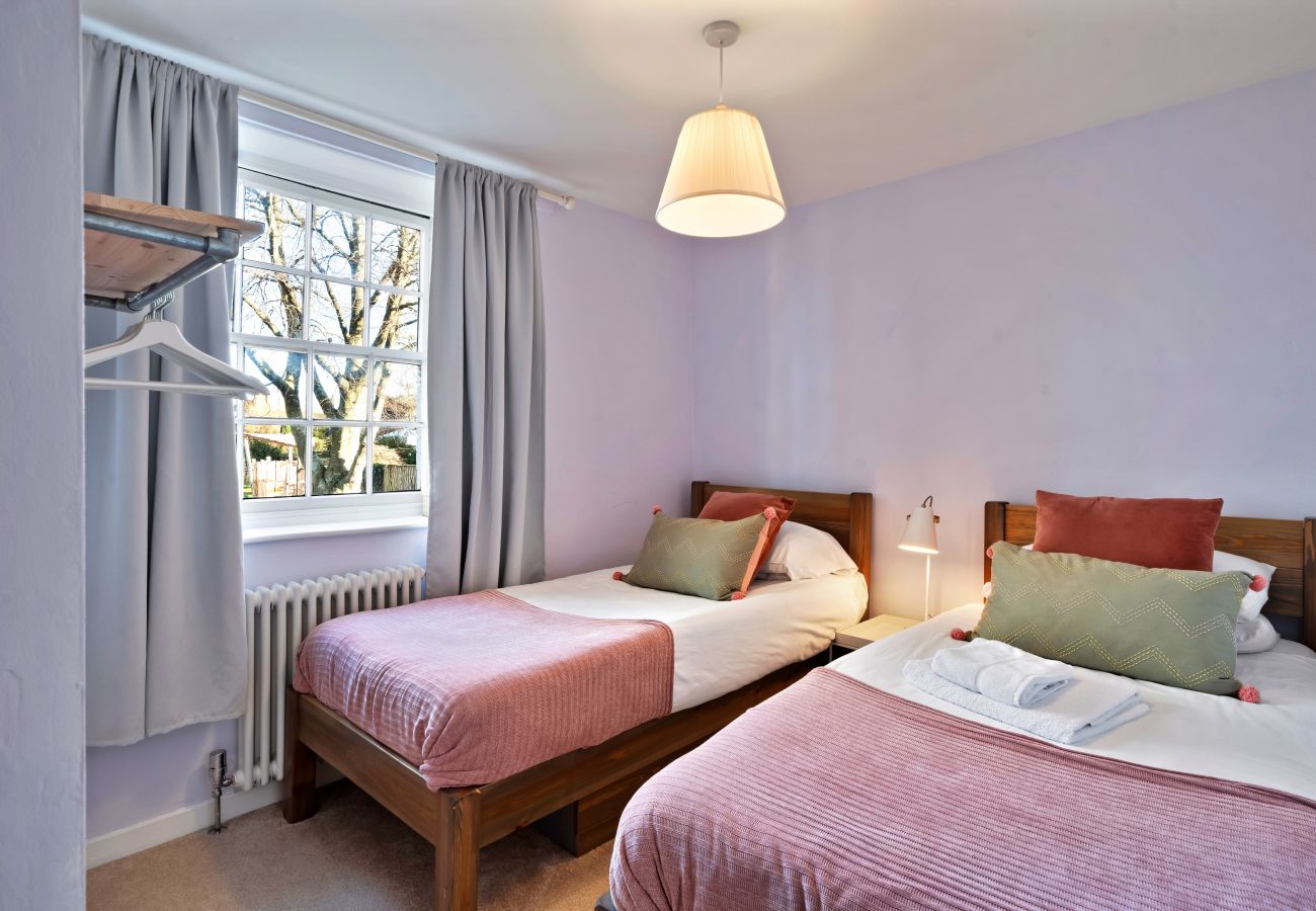 Cottage in Broadhempston - Horseshoe Cottage