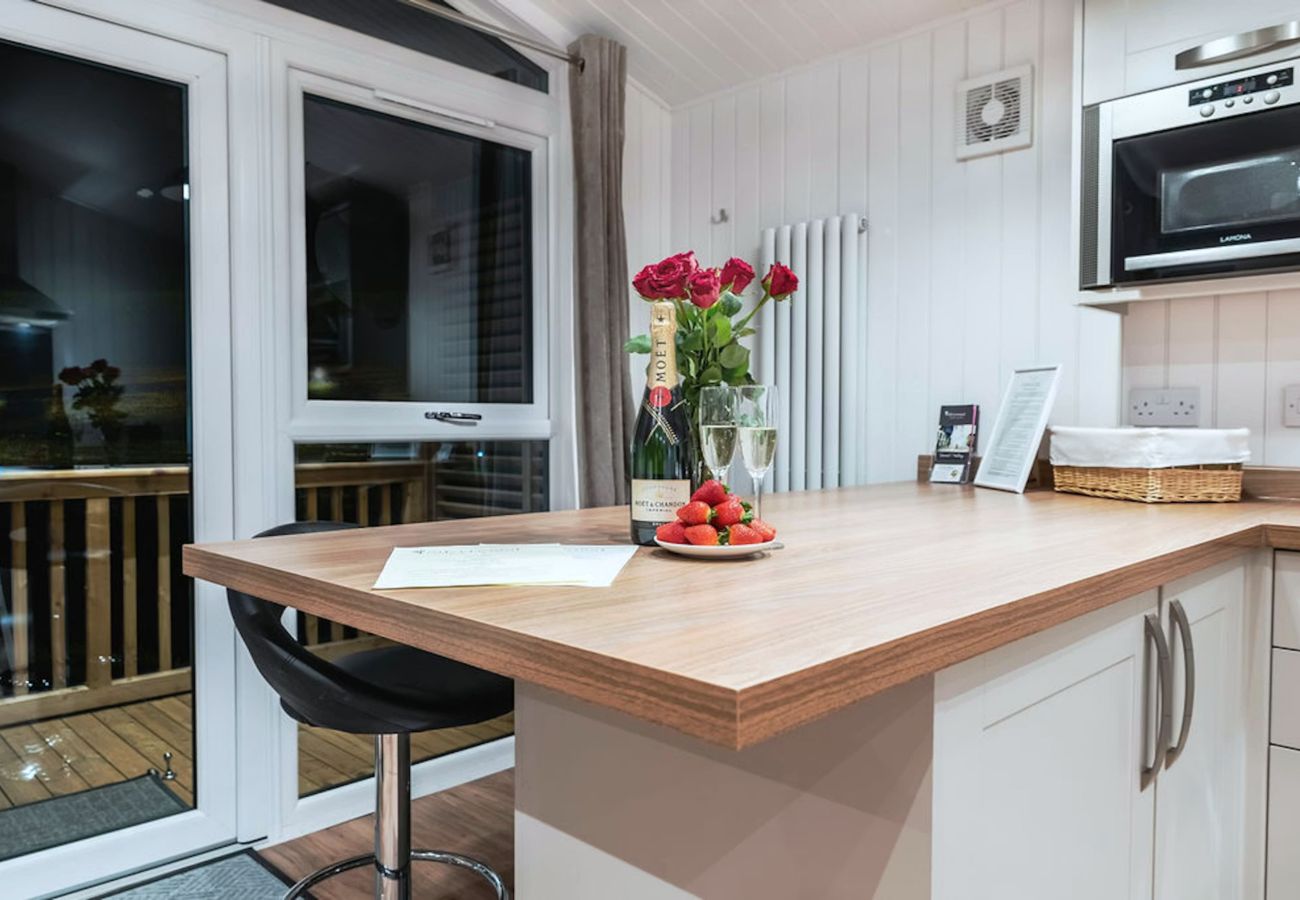 Chalet in Errol - Silverwood Spa Lodge