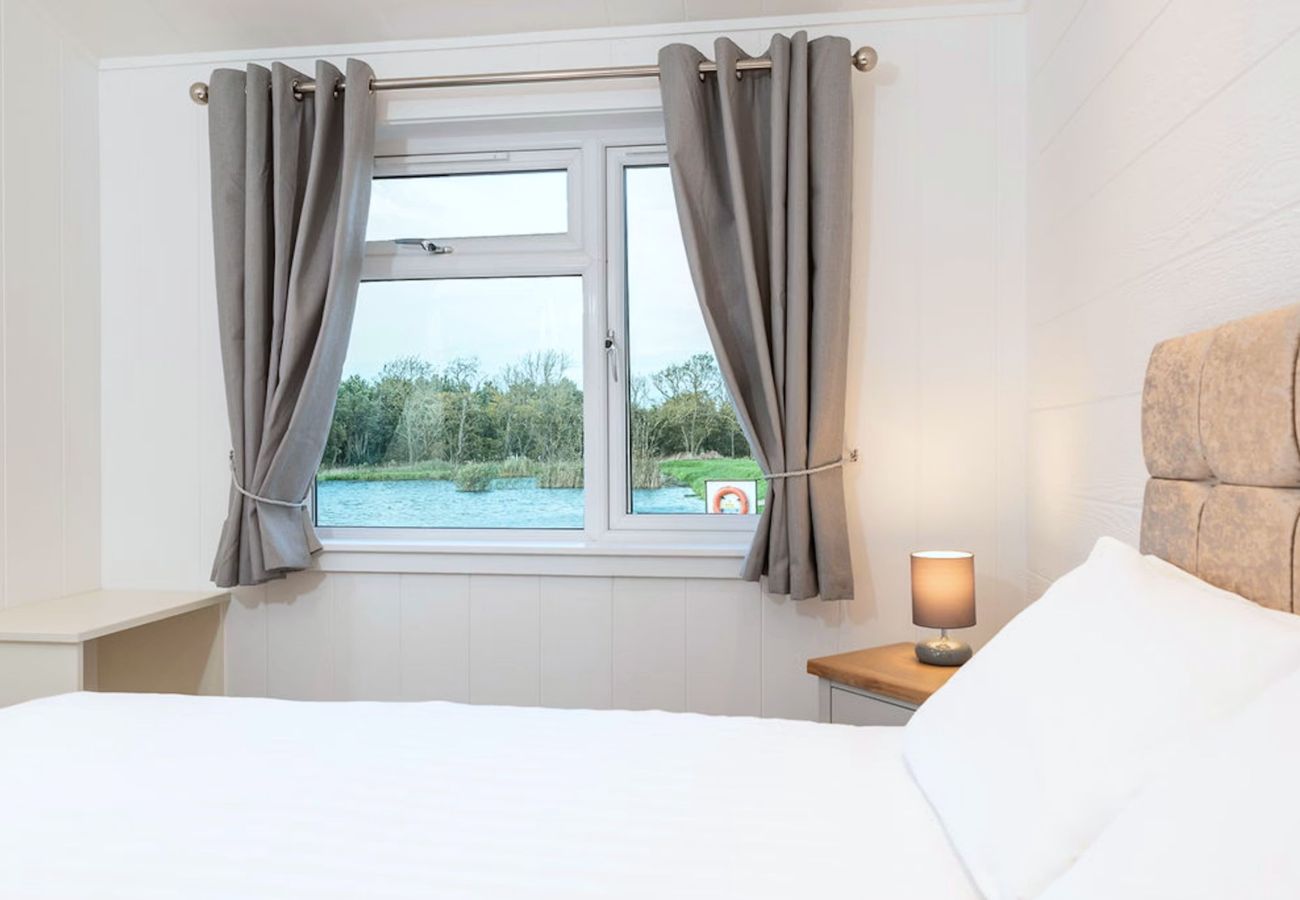 Chalet in Errol - Silverwood Hideaway Lodge