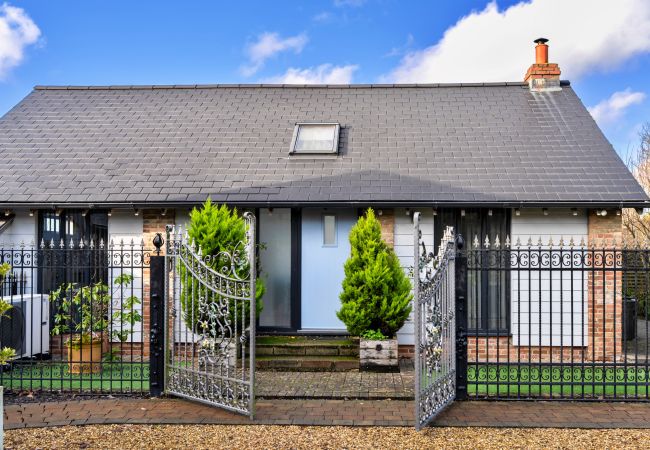  in Horton - Pig Cottage at Dairy Cottages