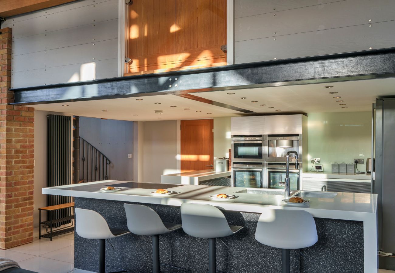 Cottage in Horton - Big Barn at Dairy Cottages