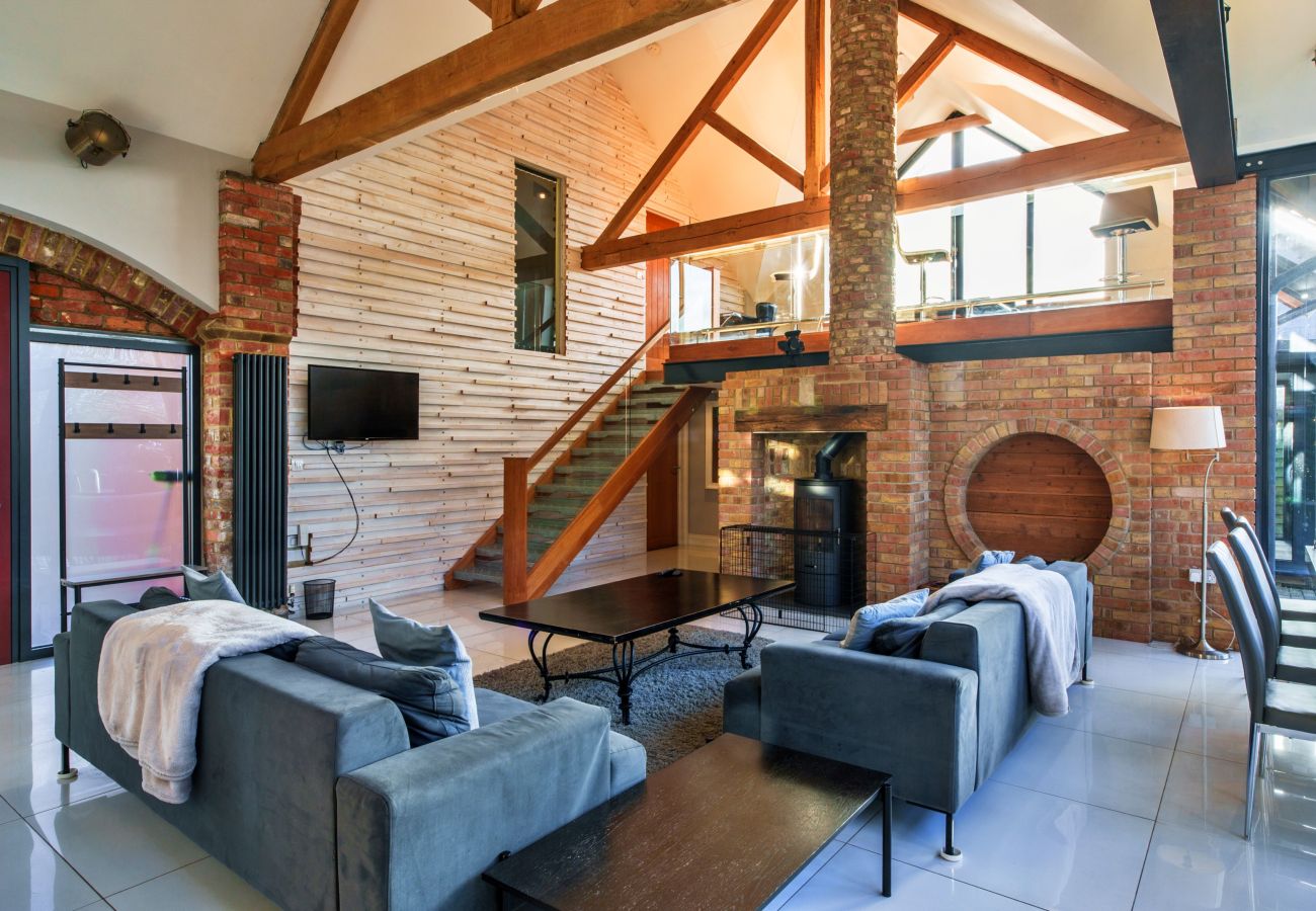 Cottage in Horton - Big Barn at Dairy Cottages