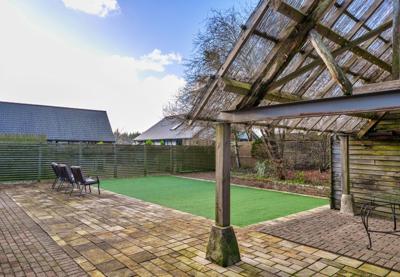 Cottage in Horton - Big Barn at Dairy Cottages