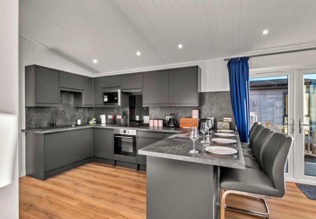 Chalet in Errol - Silverwood Deluxe Chalet