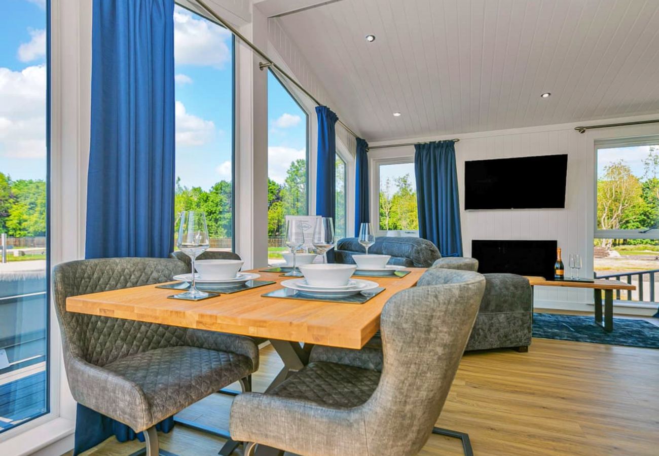 Chalet in Errol - Silverwood Junior Chalet