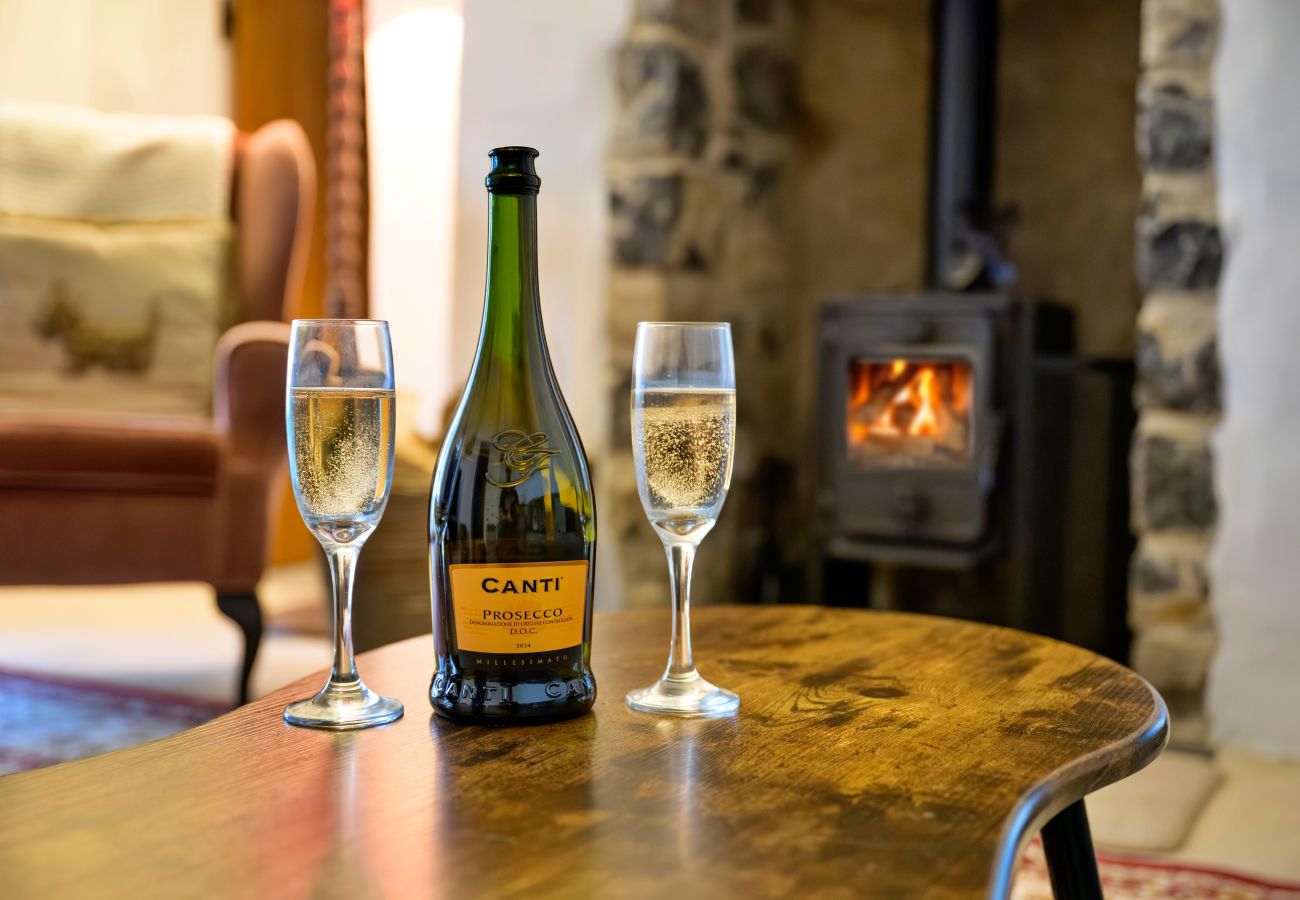 Cottage in Llanrug - Merddyn Cottage