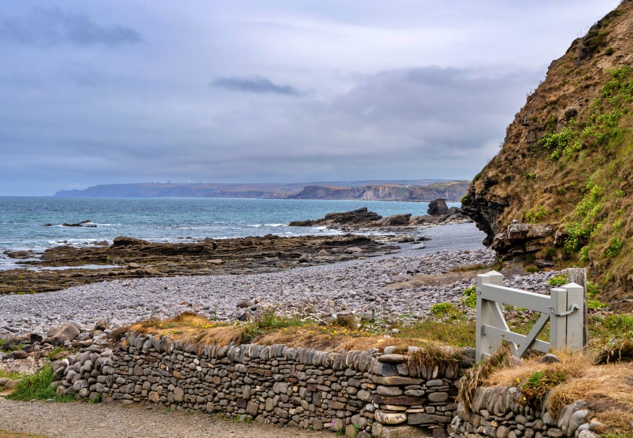 Cottage in Poundstock - Millook Water