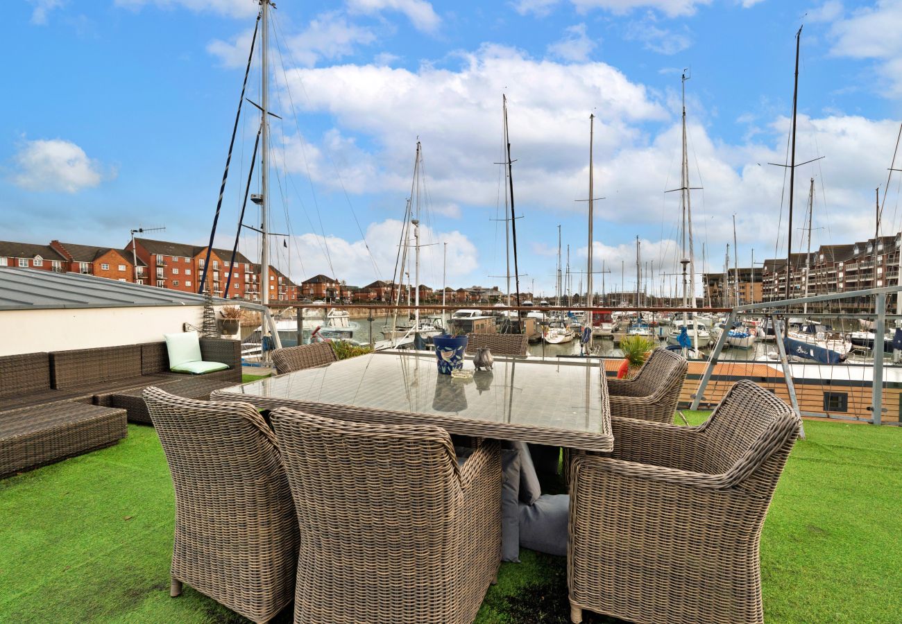 Boot in Liverpool - The Houseboat, Liverpool Marina
