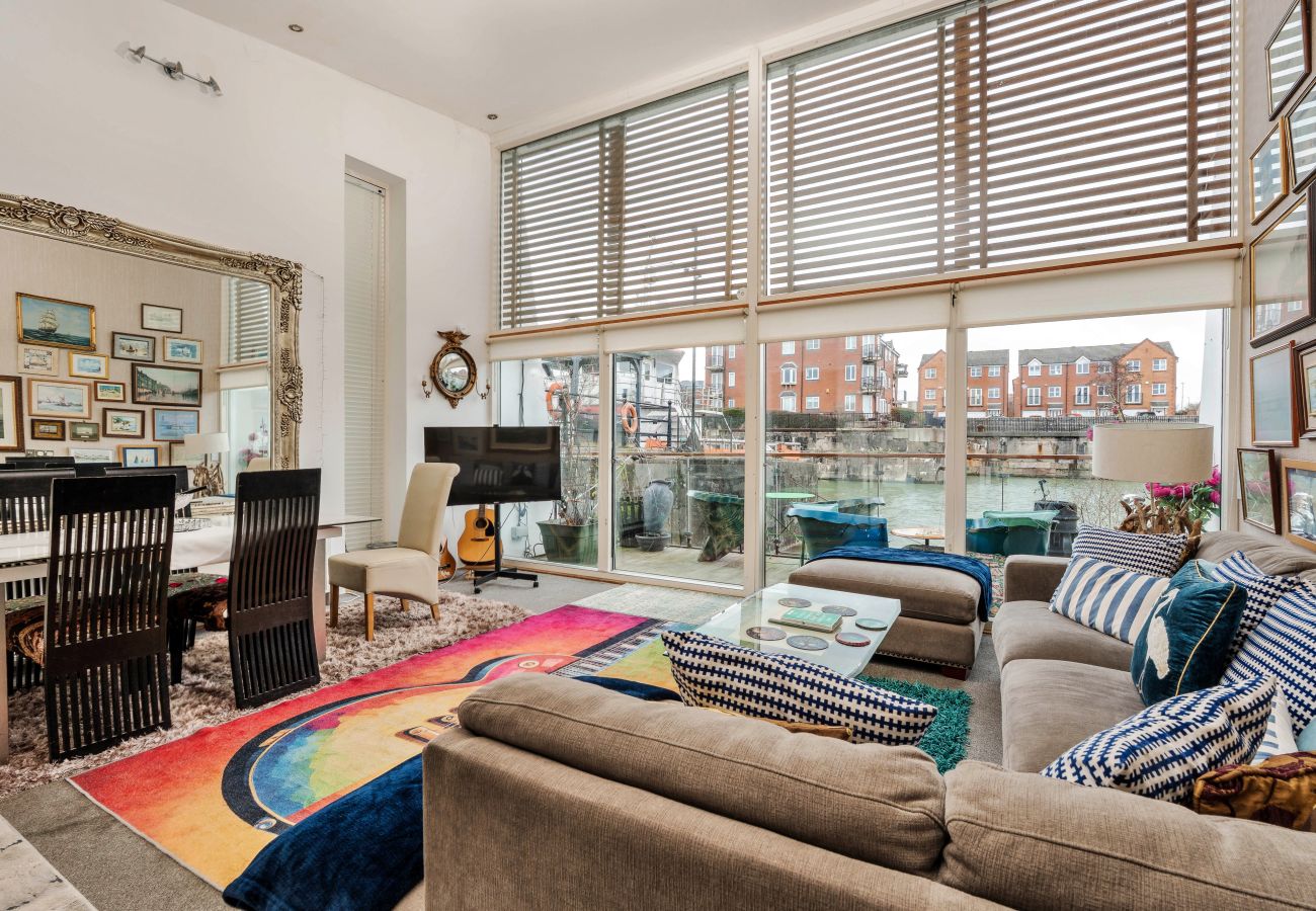 Boot in Liverpool - The Houseboat, Liverpool Marina