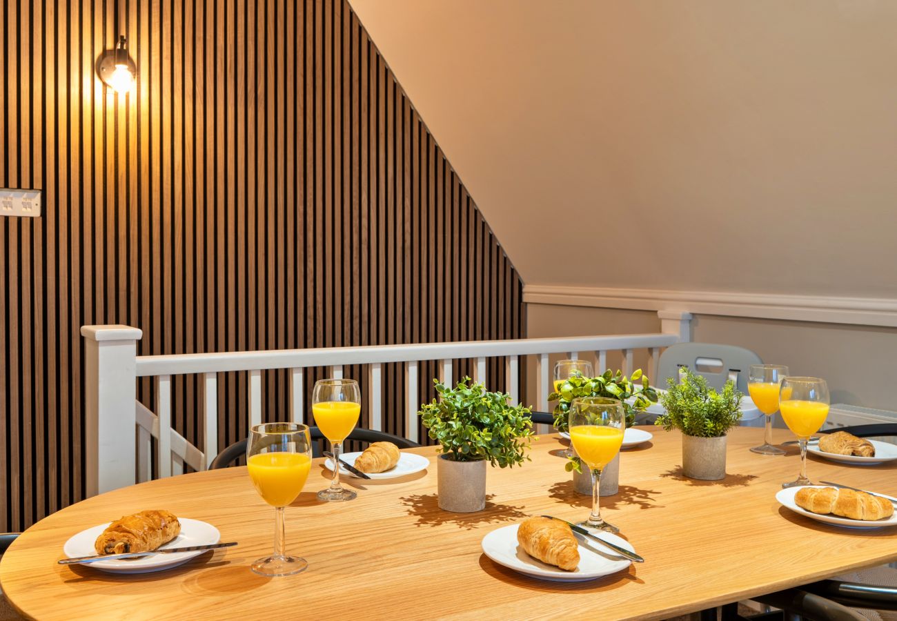 Chalet in Callington - Toblerone Lodge