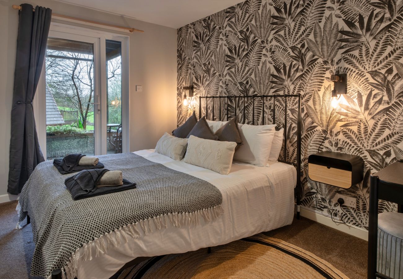 Chalet in Callington - Toblerone Lodge