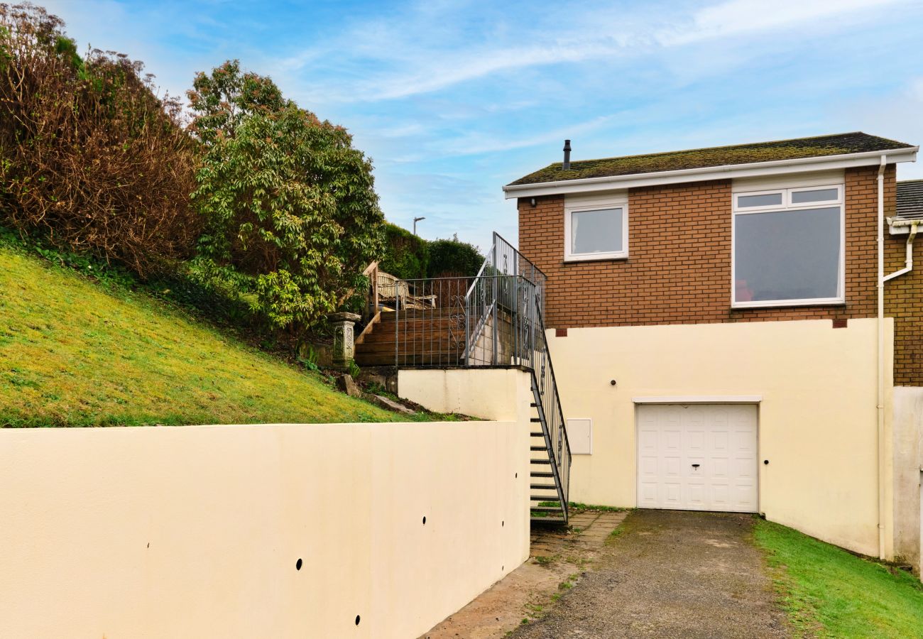 Bungalow in Looe - Goonrea