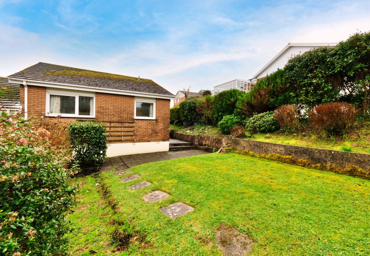 Bungalow in Looe - Goonrea
