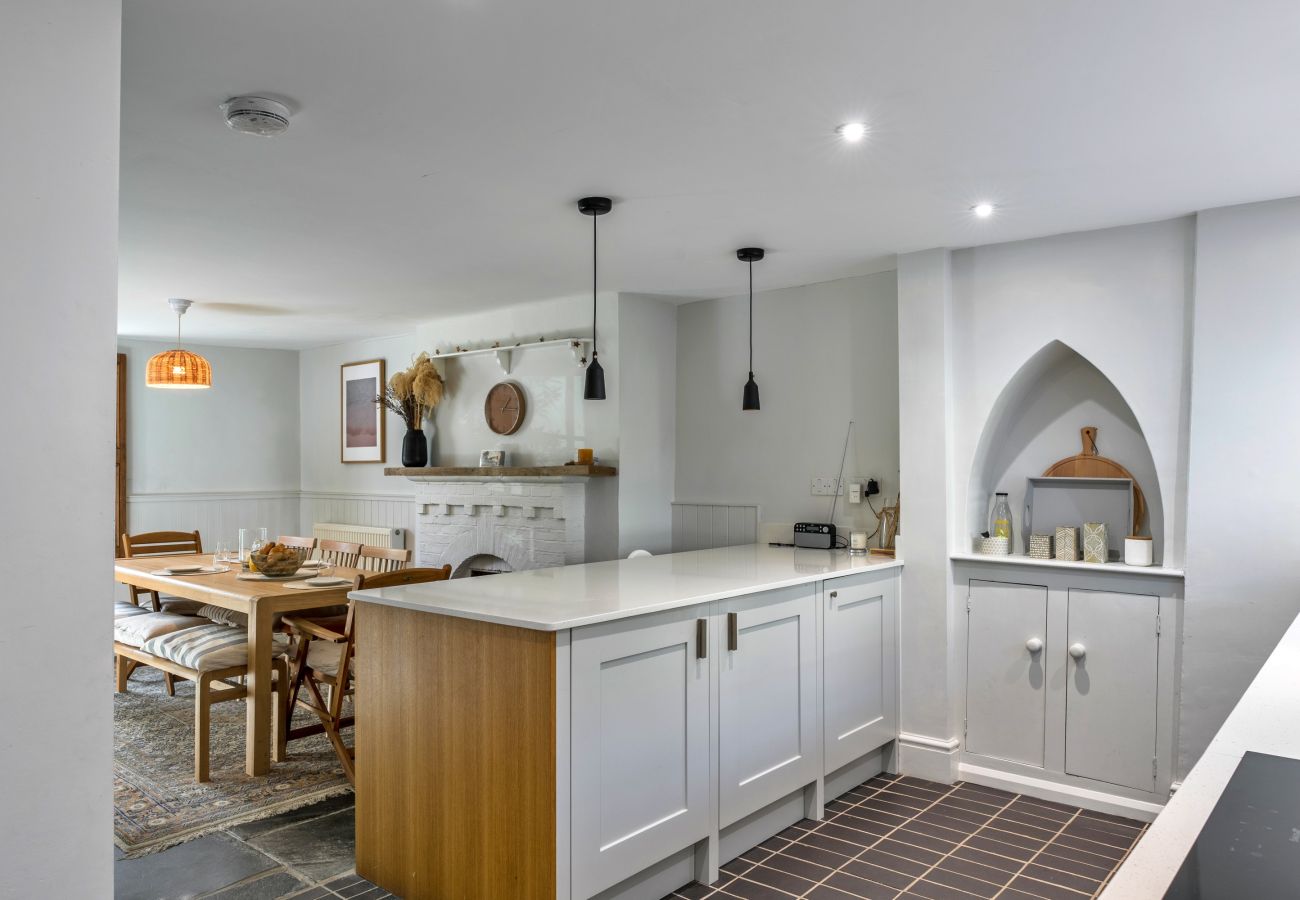 Cottage in Marhamchurch - The Old Post Cottage