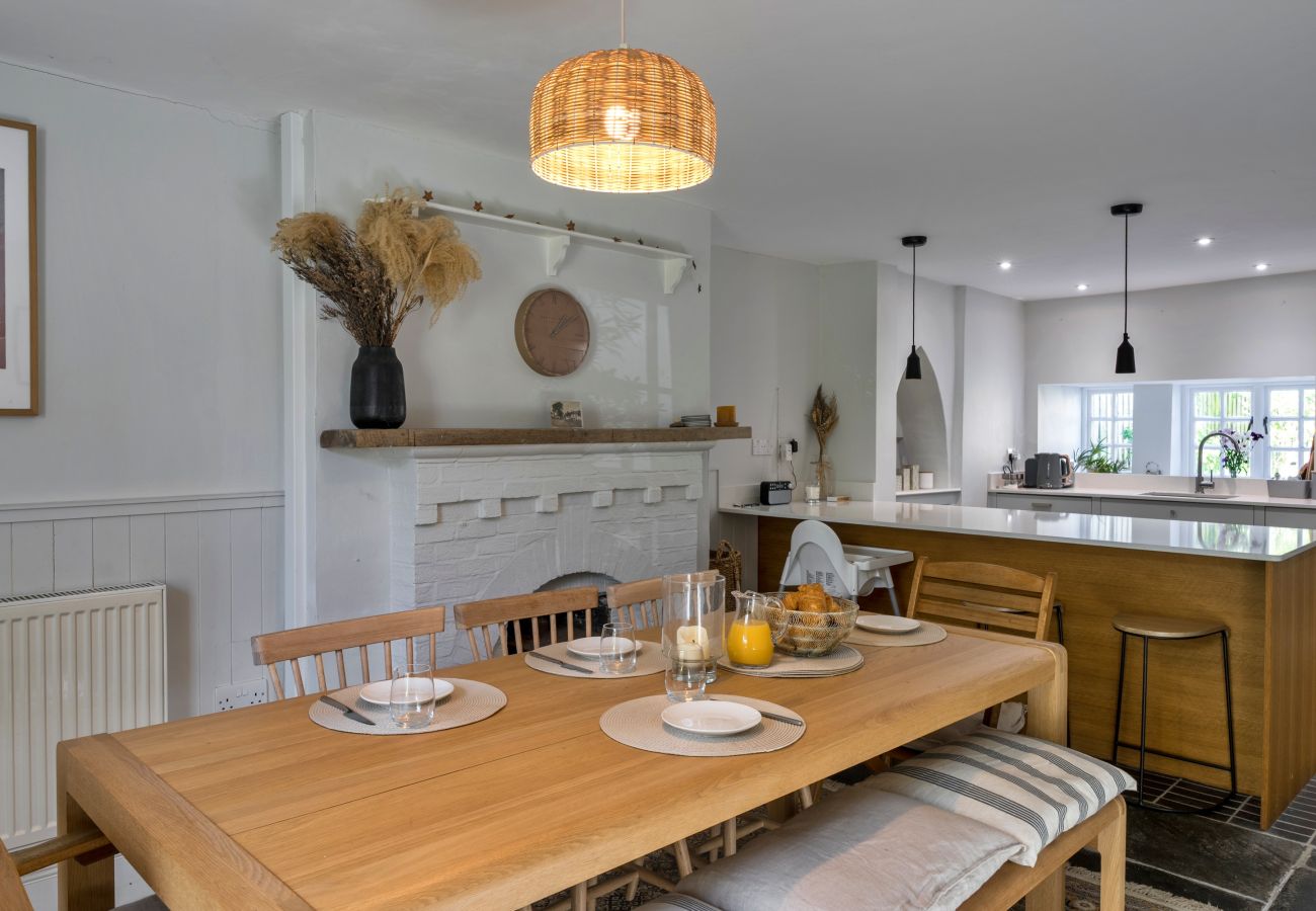 Cottage in Marhamchurch - The Old Post Cottage