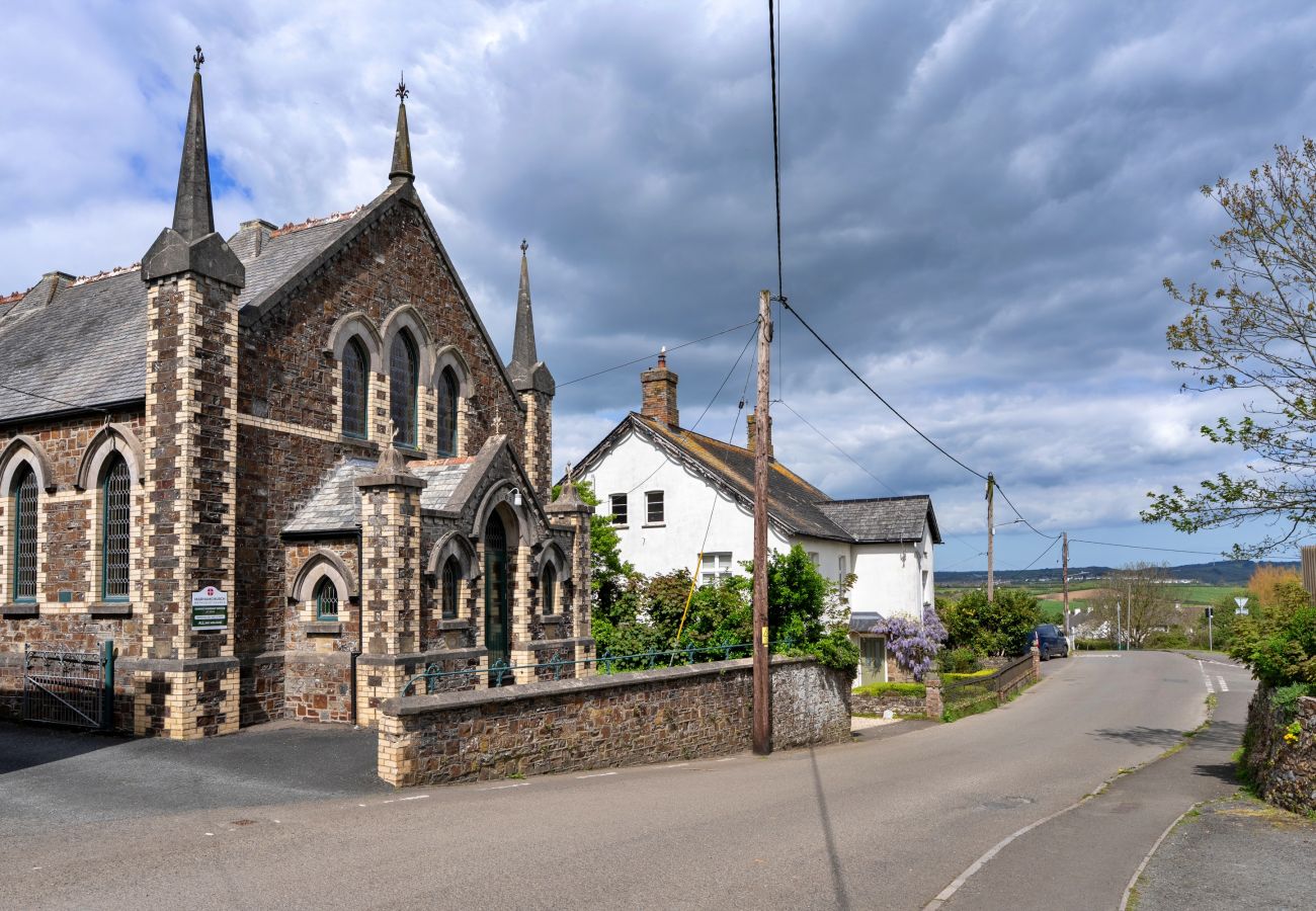 Cottage in Marhamchurch - The Old Post Cottage