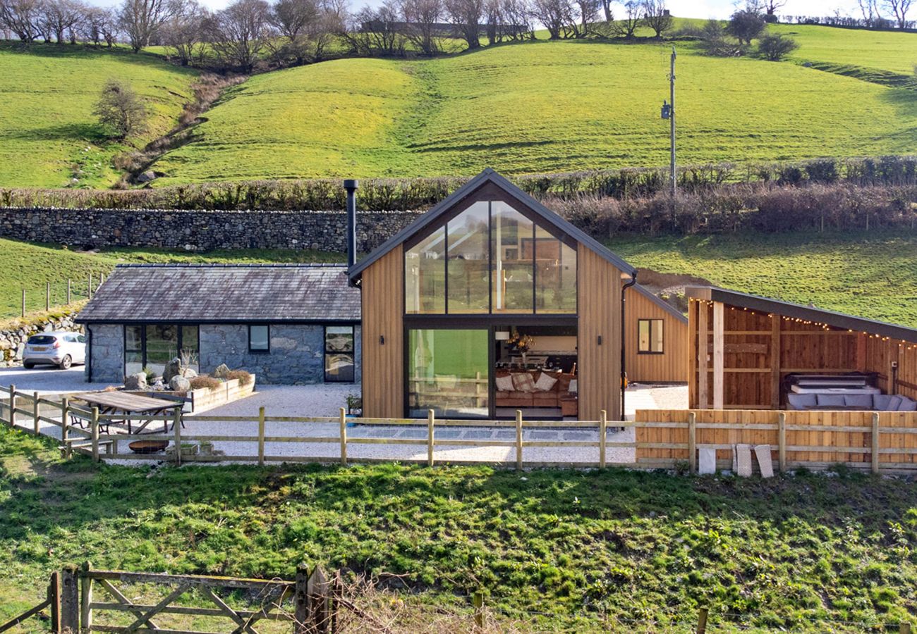 Cottage in Llanuwchllyn - Cae Rhug