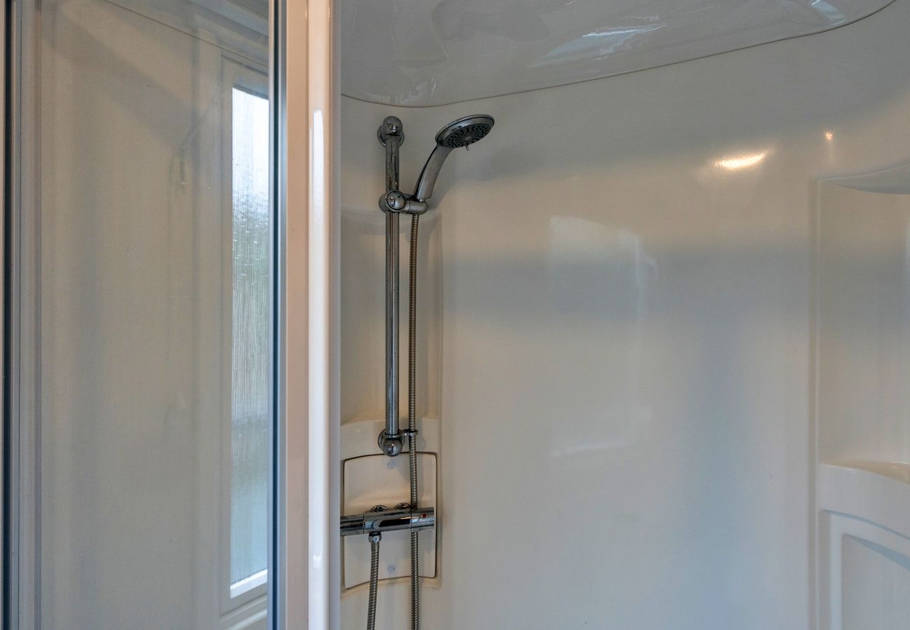 Chalet in White Cross - Pine Forest Lodge