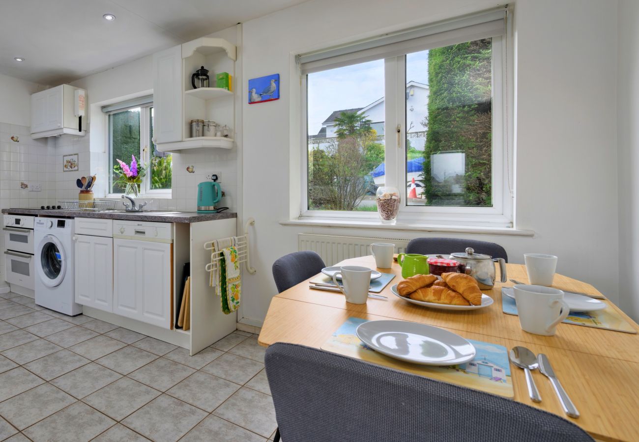 Bungalow in Pwllheli - Ty Glan Y Mor