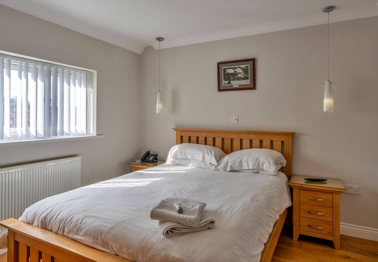 Huis in Bower Hinton - Hollies Cottage, Elm