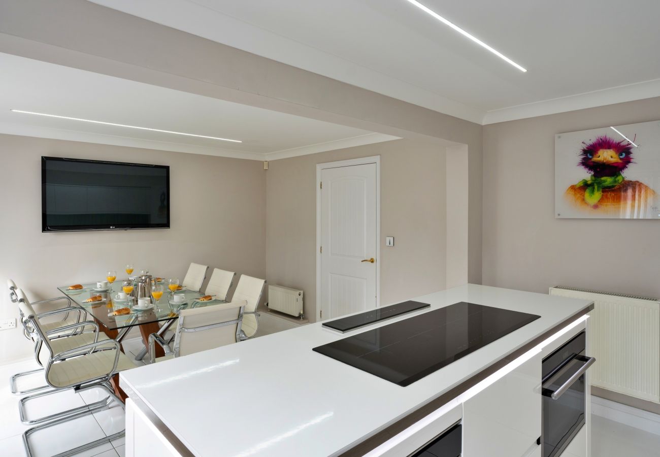 Huis in Bower Hinton - Hollies Cottage, Elm