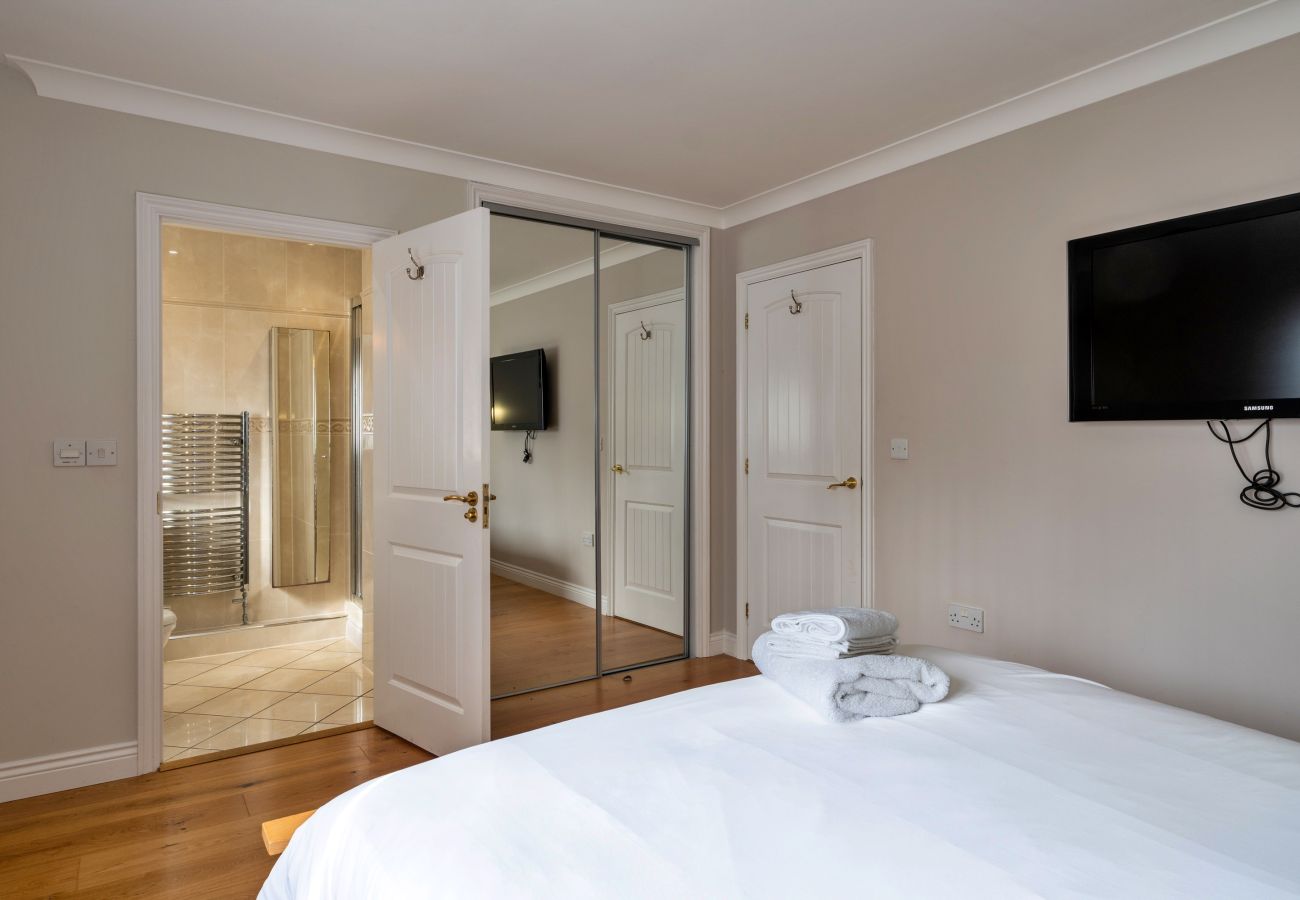 Huis in Bower Hinton - Hollies Cottage, Elm