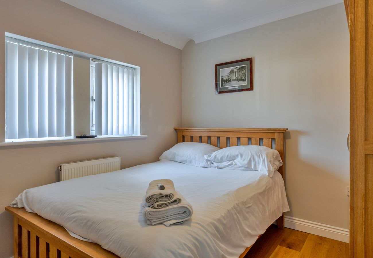 Huis in Bower Hinton - Hollies Cottage, Elm