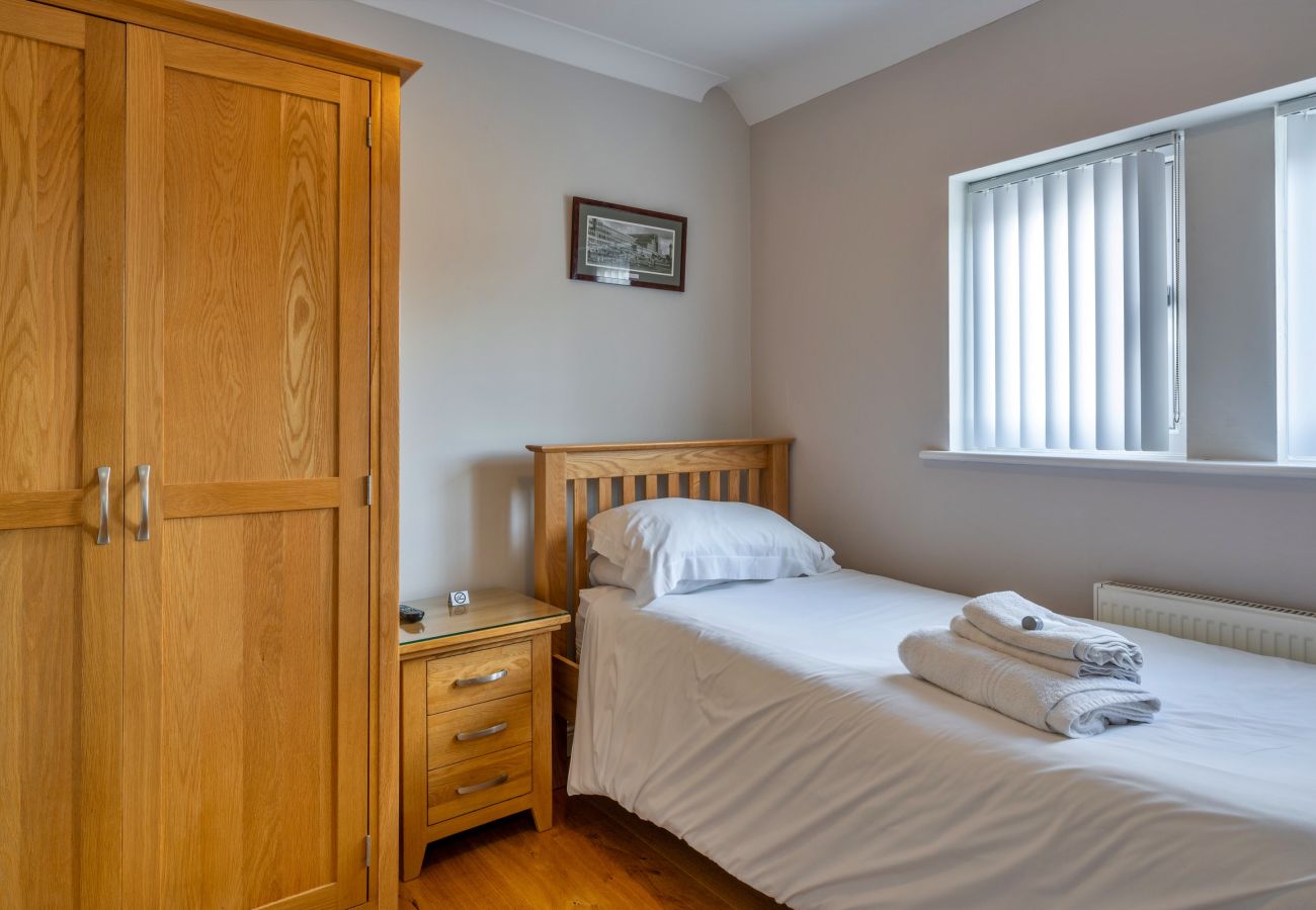 Huis in Bower Hinton - Hollies Cottage, Elm