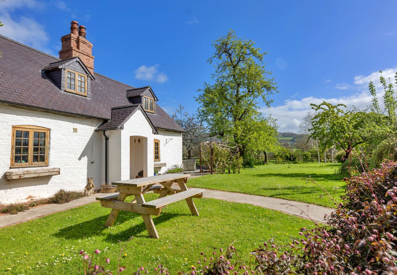 Cottage in St Asaph - Waen Farm Cottage