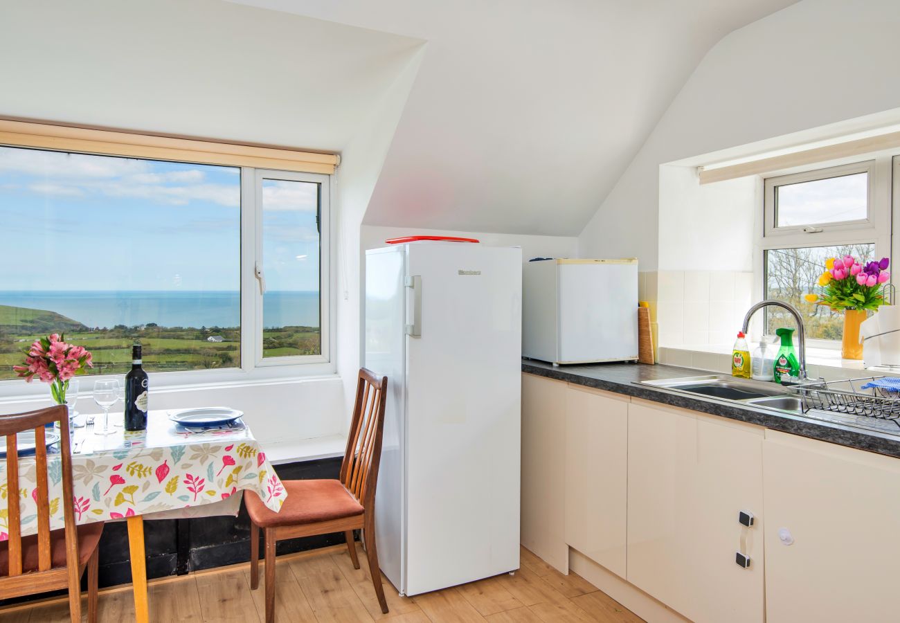 Cottage in Dinas Cross - Arfron