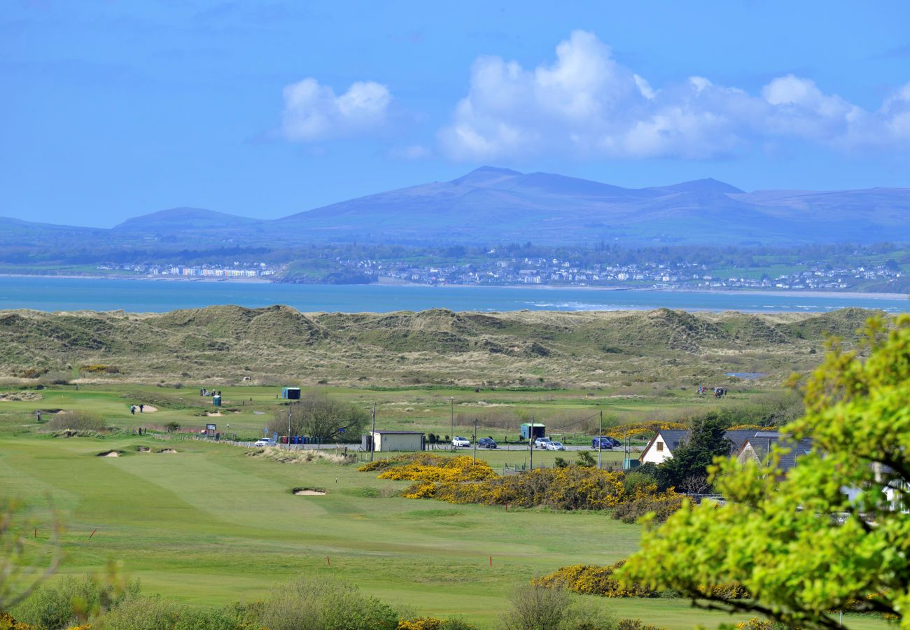 Huis in Harlech - Harlech Castle & Beach Home