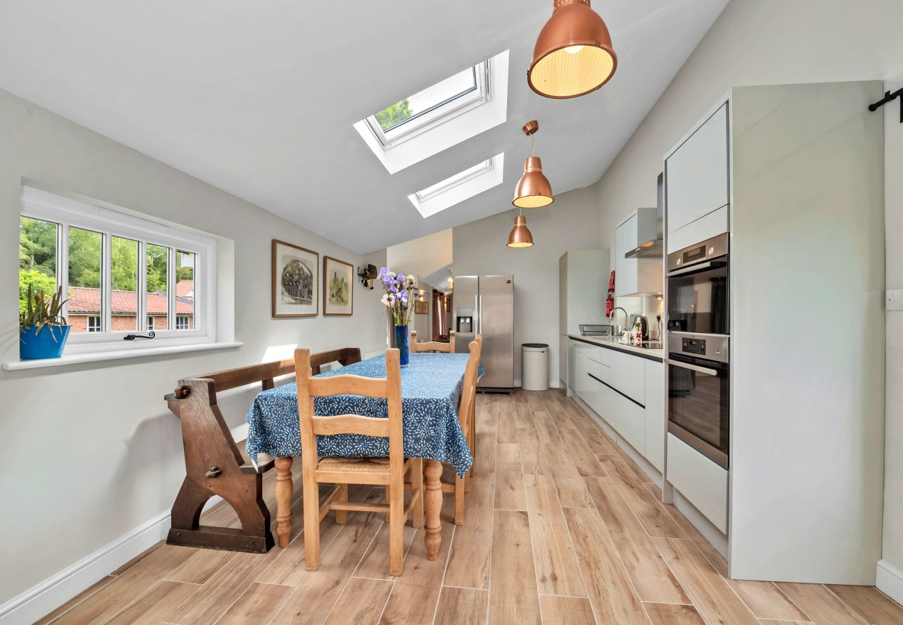 Cottage in Oakley - The Pottage